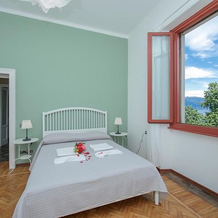 Residenza Oleandro Lake View Luino Center Exterior foto