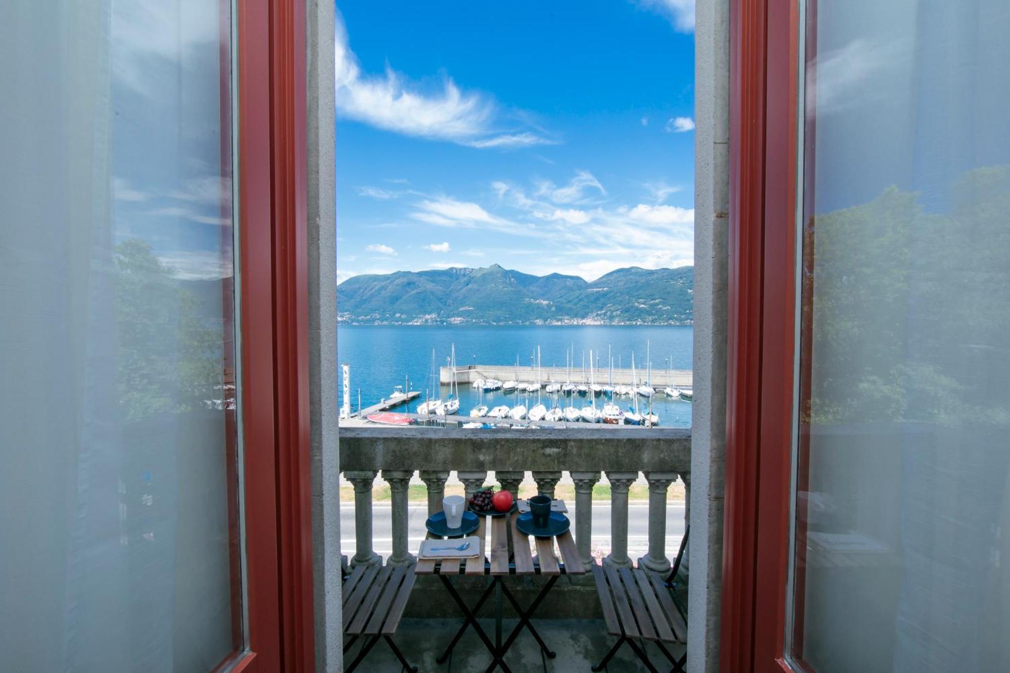 Residenza Oleandro Lake View Luino Center Exterior foto