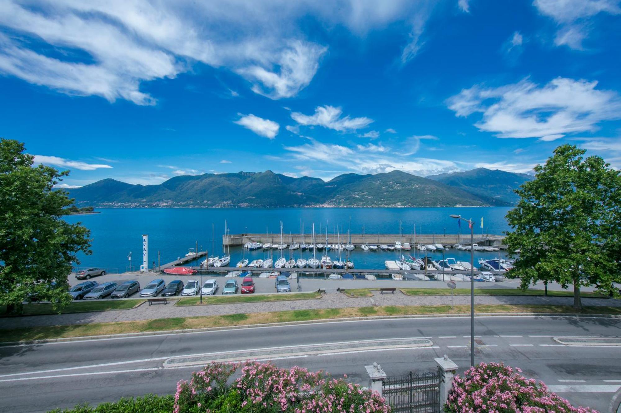Residenza Oleandro Lake View Luino Center Exterior foto